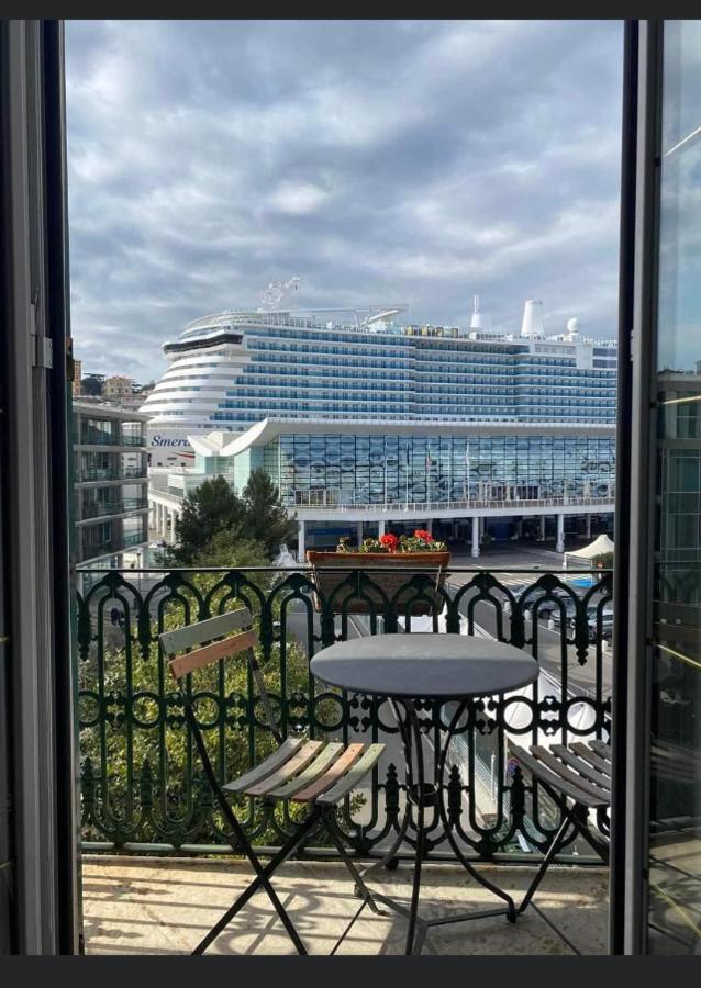 Relax In Darsena - Savona Apartment ภายนอก รูปภาพ