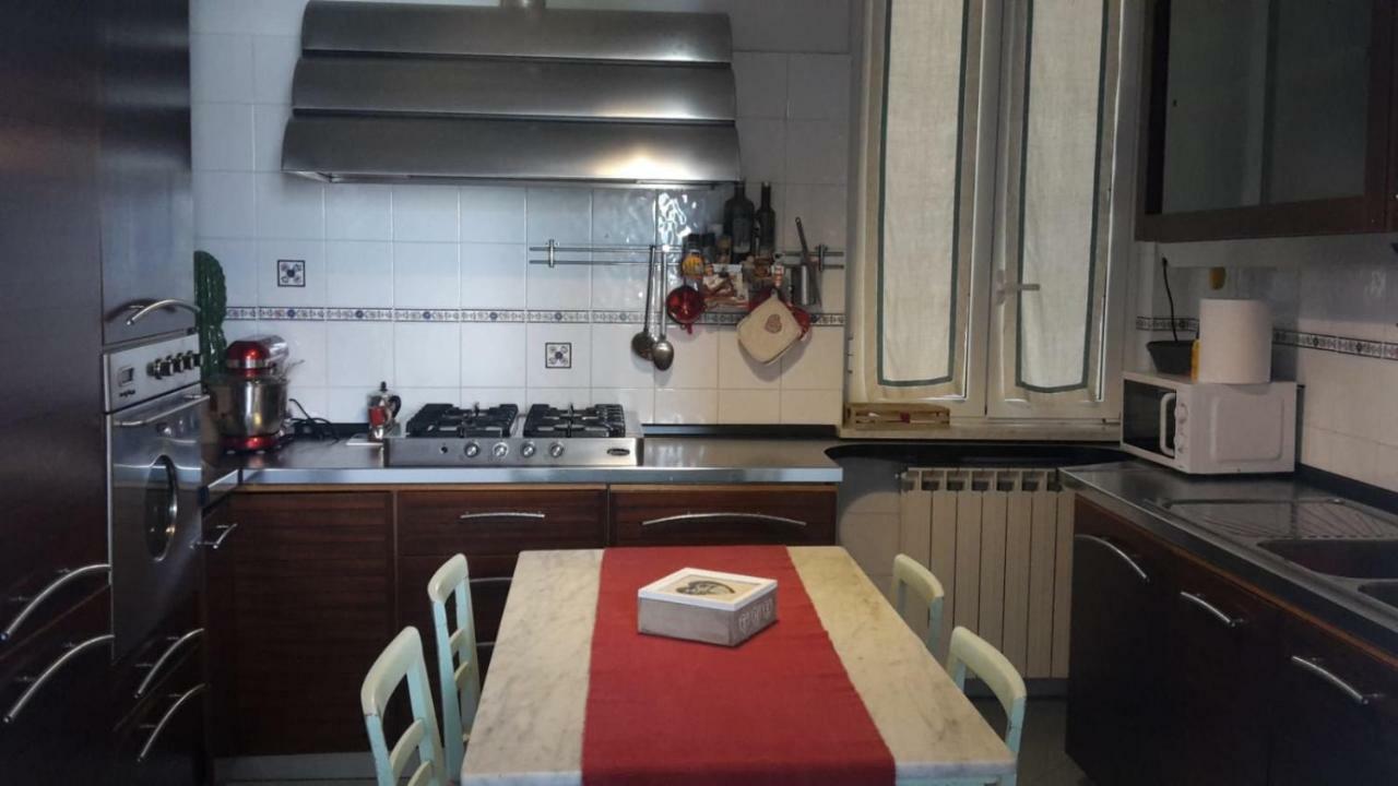 Relax In Darsena - Savona Apartment ภายนอก รูปภาพ